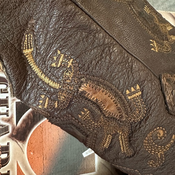 A Hornback alligator out of my personal collection of Cuadra boots - Picture 2 of 4